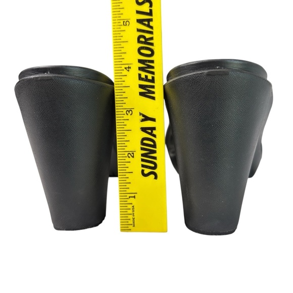 Crocs Cyprus IV Sandals 14558 Black Slip On Block Heel Pumps Womens Shoe Size 11 - Picture 4 of 10